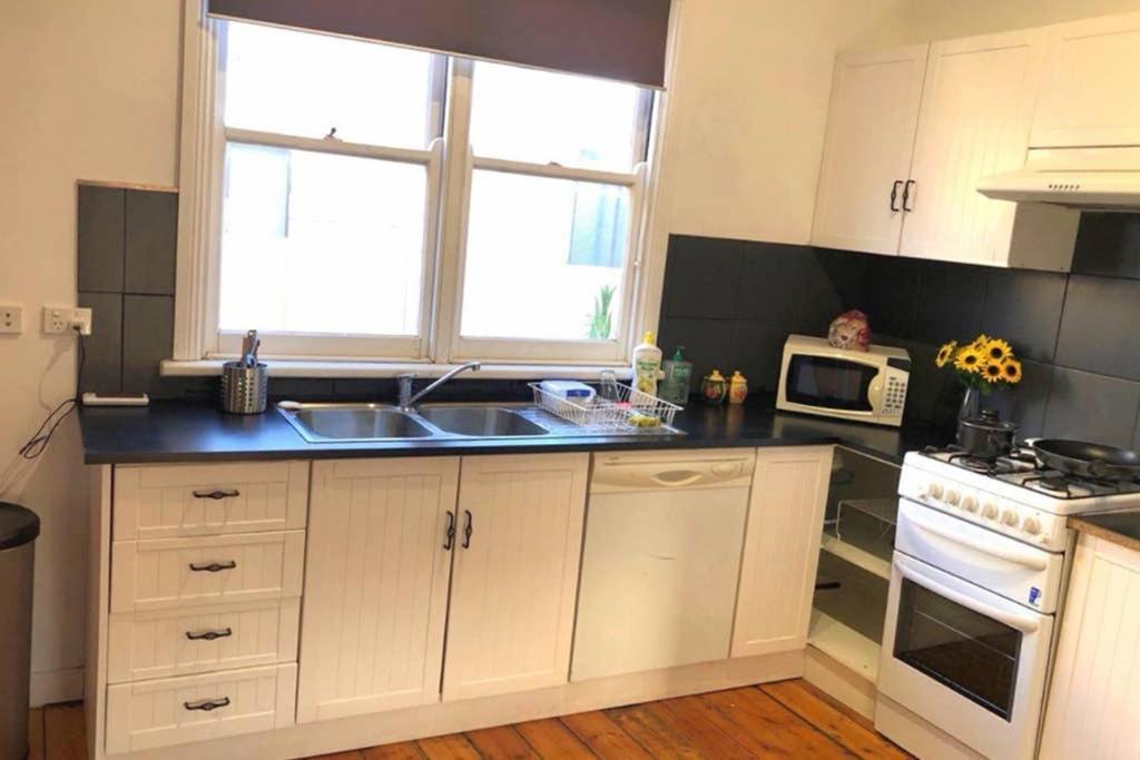 Modern Charming Miners' Cottage +Free Internet Broken Hill Esterno foto